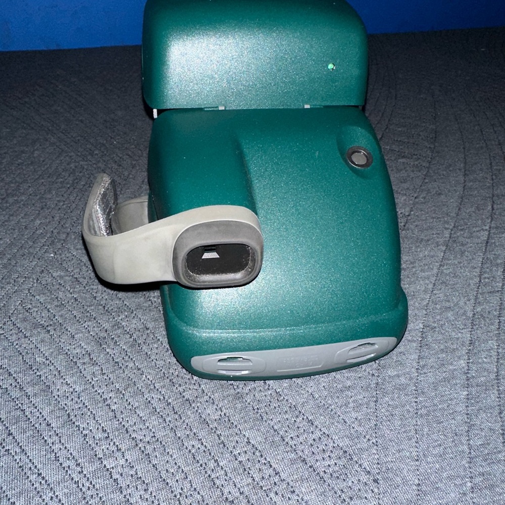 Polaroid Gray and Green Instant Camera - Picture 4 of 4